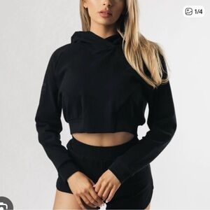 Alphalete Identity Cropped Hoodie